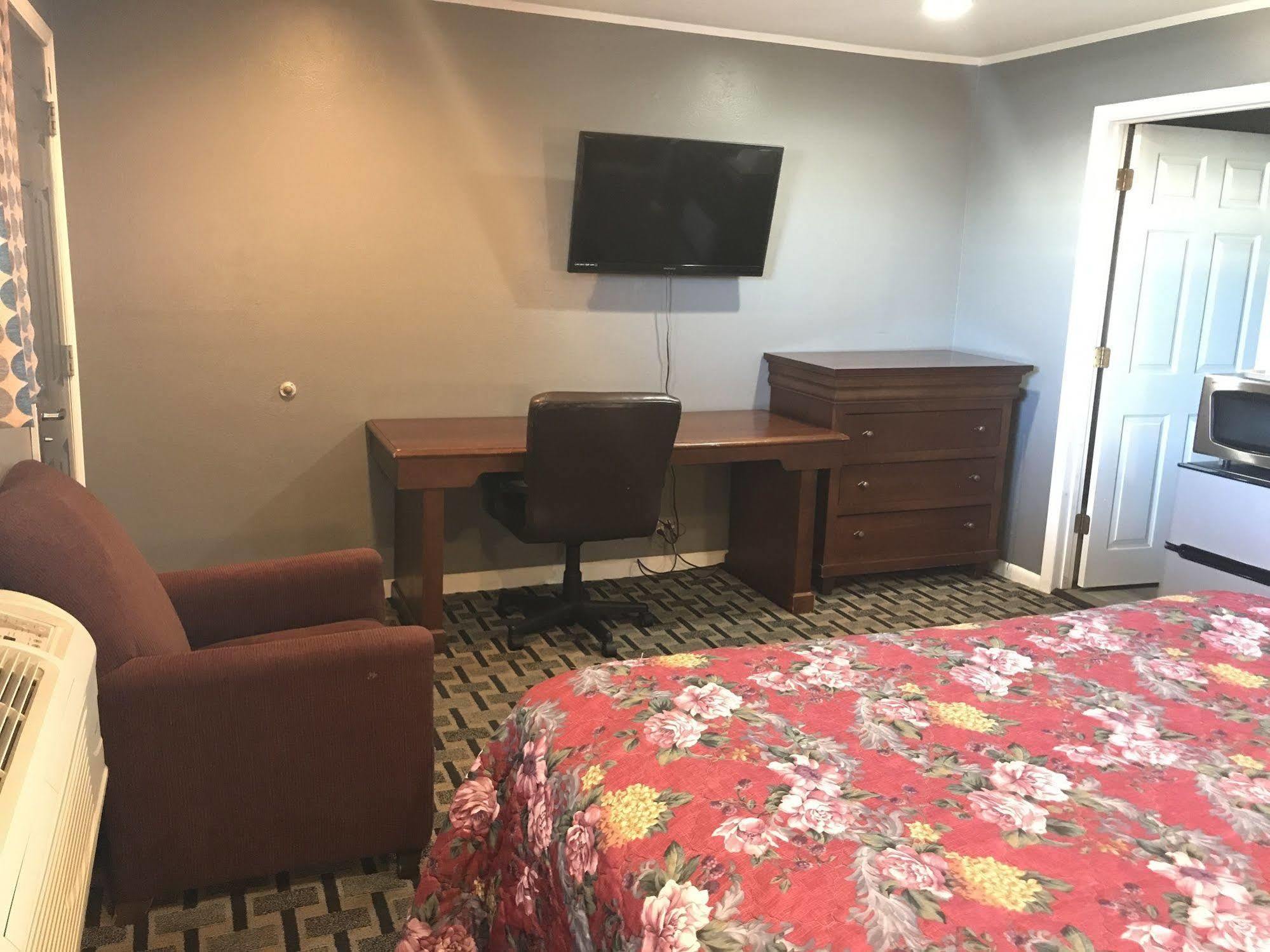 Economy Inn Marshalltown Exteriér fotografie