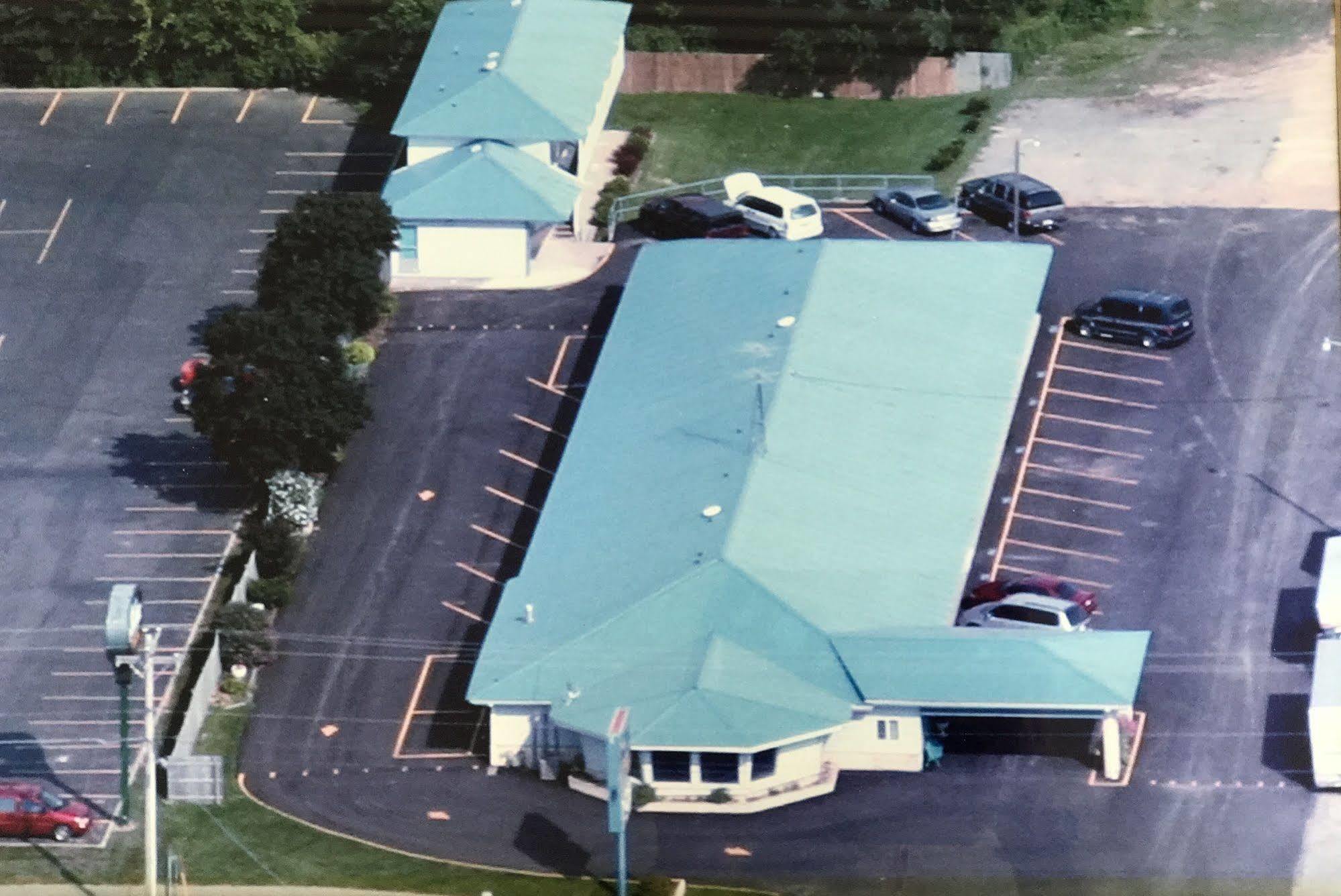 Economy Inn Marshalltown Exteriér fotografie