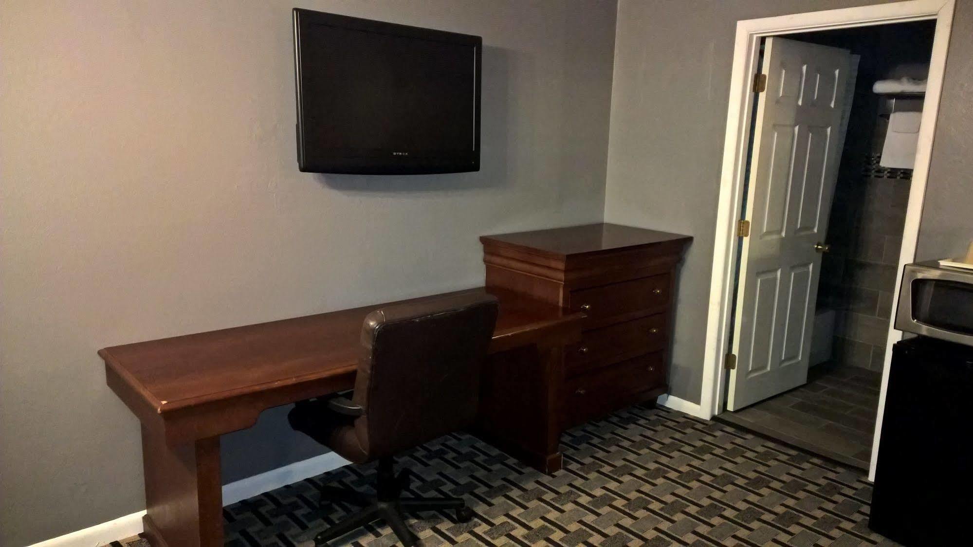 Economy Inn Marshalltown Exteriér fotografie