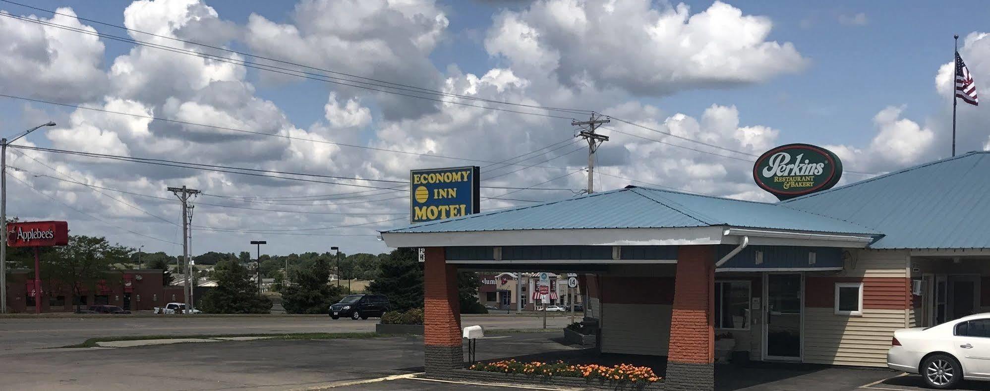 Economy Inn Marshalltown Exteriér fotografie